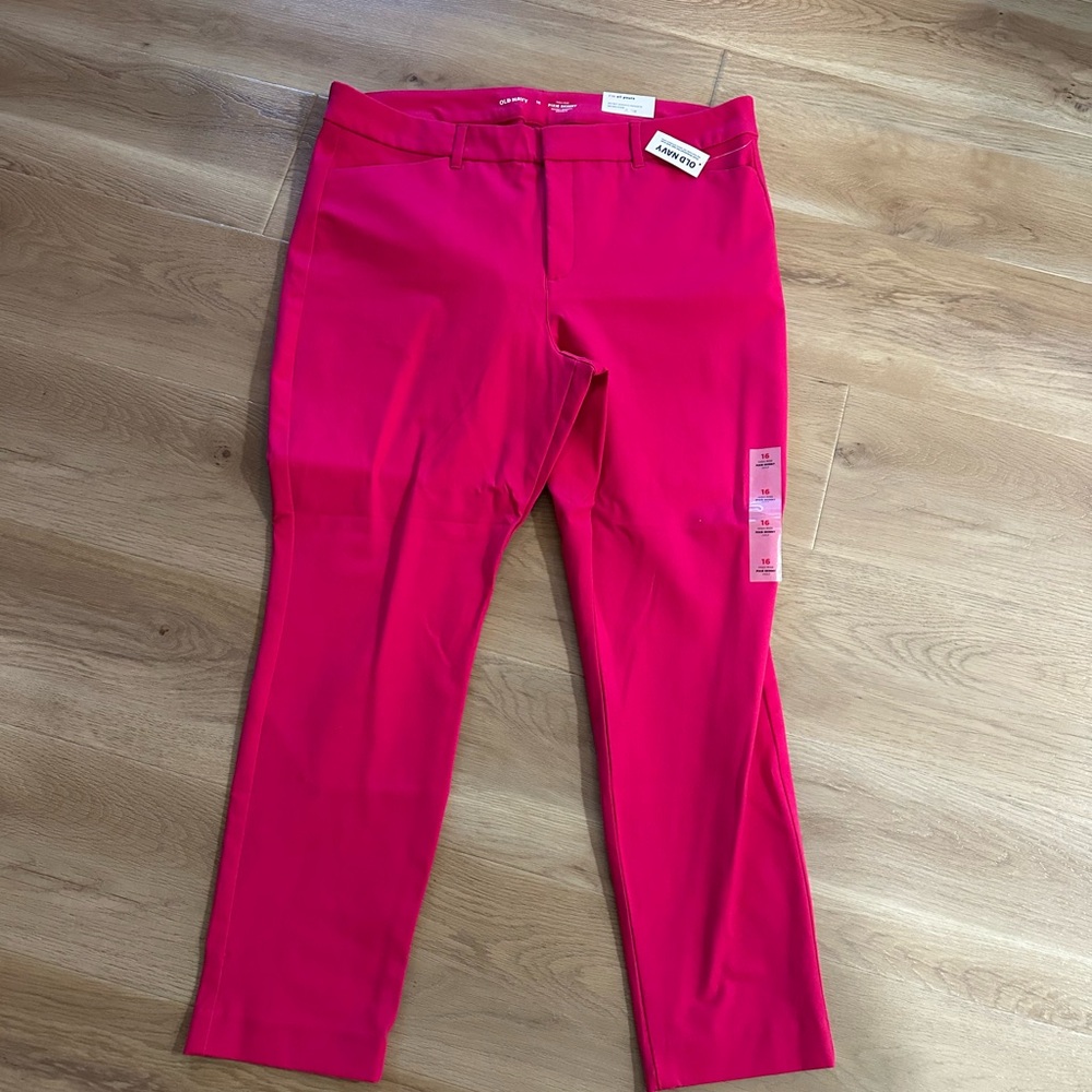 Old Navy Fuchsia Pixie Pants